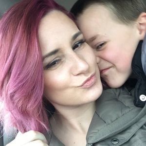 Meet your Posher, Cassandra